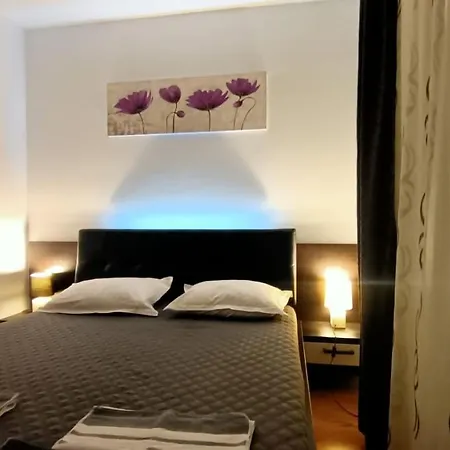 Anaapartment Apartment *